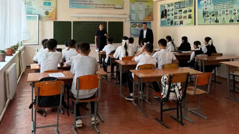 Ішімдік ішкен студент