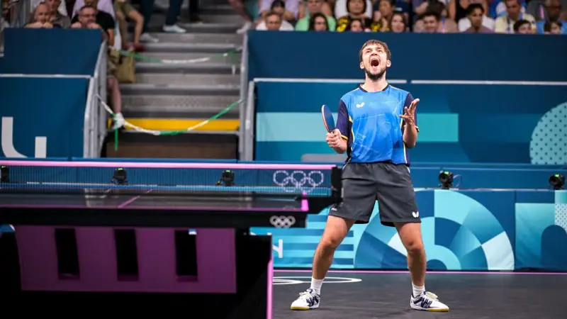 Үстел теннисі