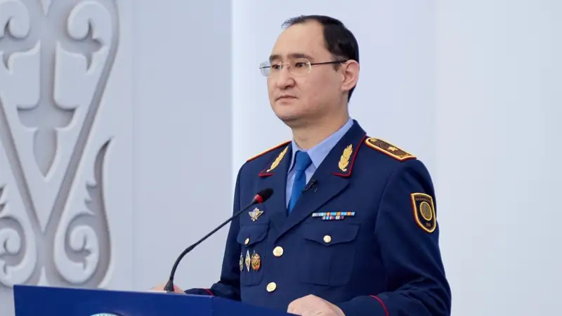 Санжар Әділов