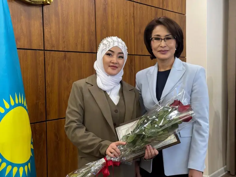 Үздік акушер