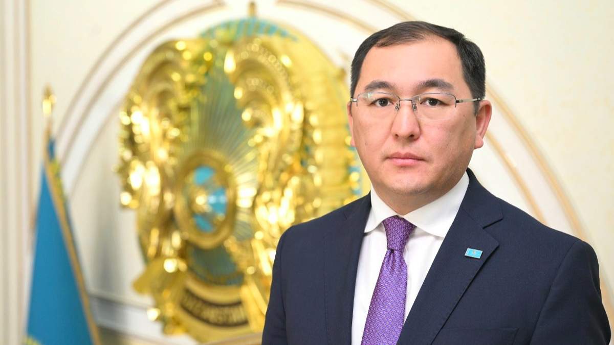 Айбек Смадияров