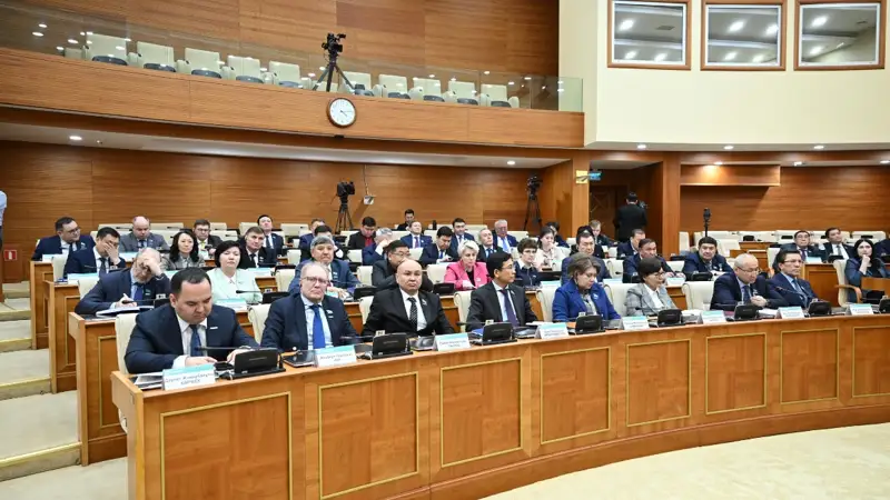 Депутаттар