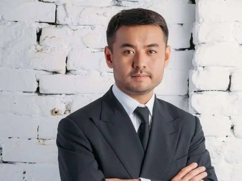 Олжас Тоқтаров