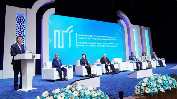 Мемлекеттік кеңесші