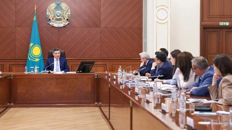 Олжас Бектенов