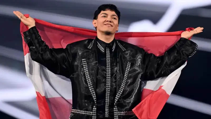 я атынан қатысқан әнші JJ 