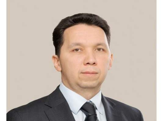 Василий Лавренов