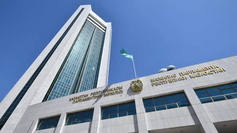 Парламент Мәжіліс