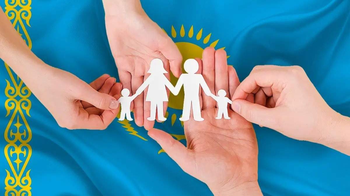 Жалаңаш қыздардың белі