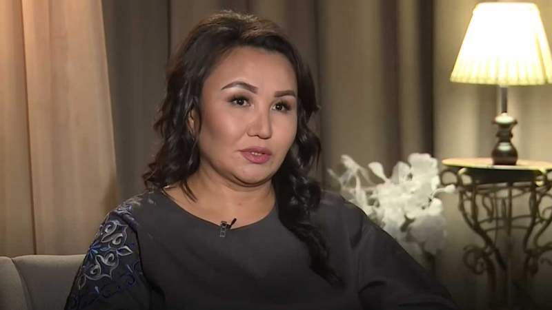 Алма Аманжолова Әнші