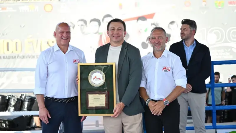 Геннадий Головкин