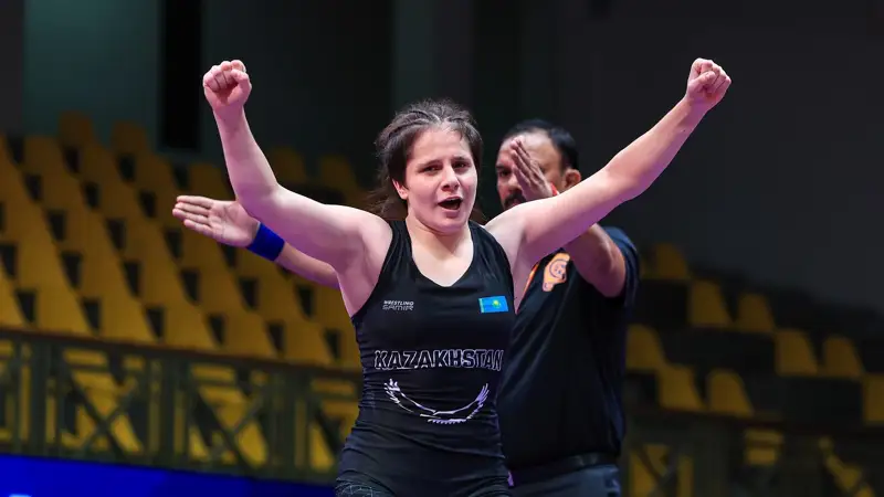 Анна Стратан