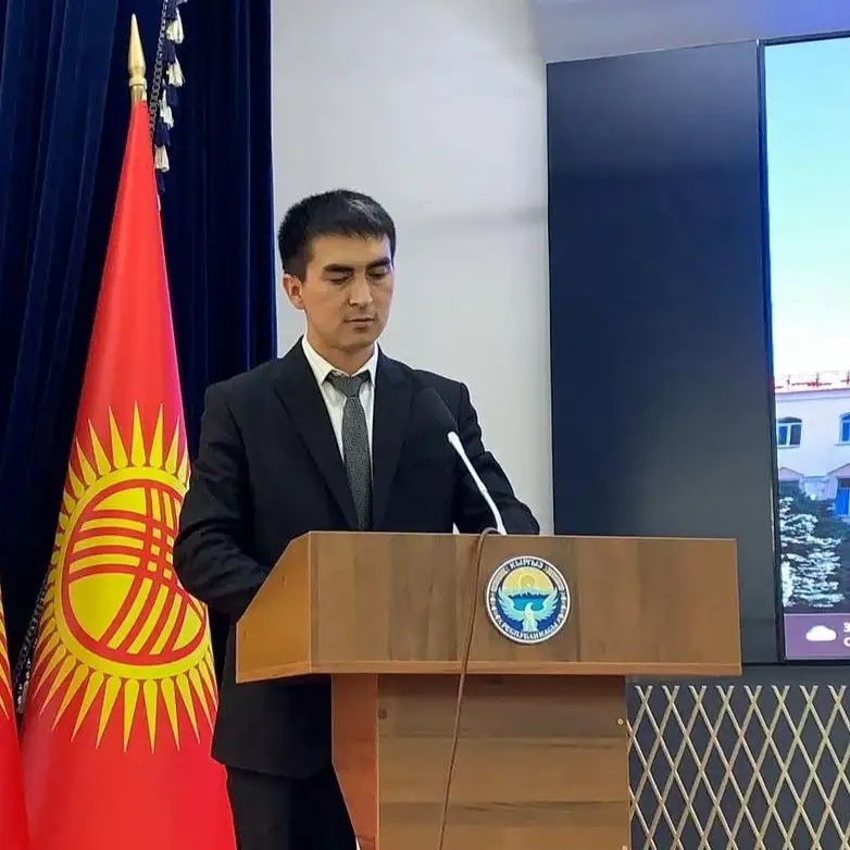 Пойыздағы мас әйелдер