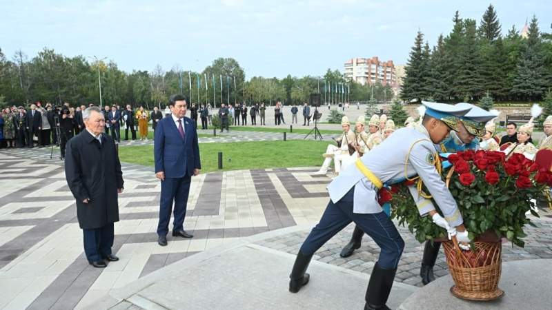 Міржақып Дулатов ескерткіші Ерлан Қошанов