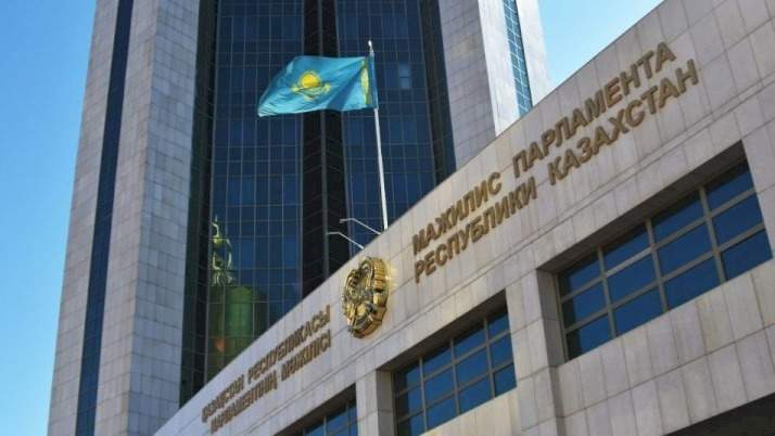 Парламент Мәжіліс
