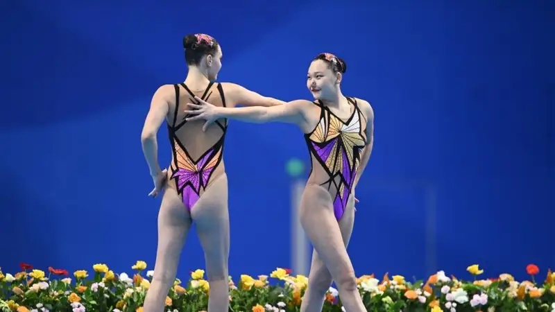 Әртістік жүзу