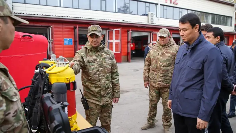 Джессика Уивер порно