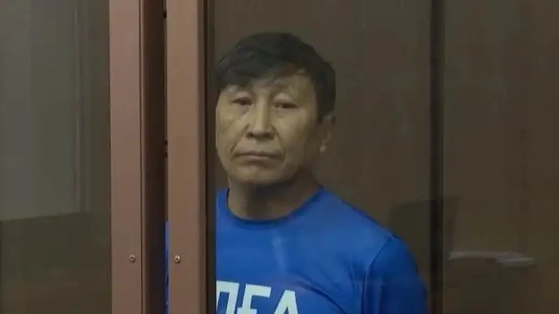 Кемпірлермен топтық секс