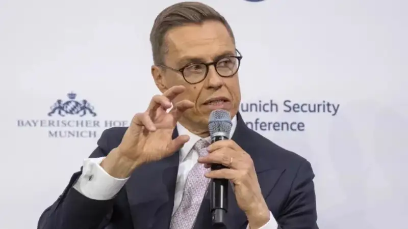 Александр Стубб