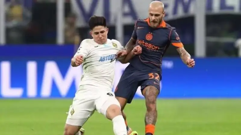 Бодибилдер әйелдердің жалаңаш суреттері Светлана Антонова, порно актриса