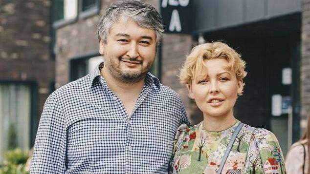 Алмас Абдығаппаров Алмас Абдығаппаров