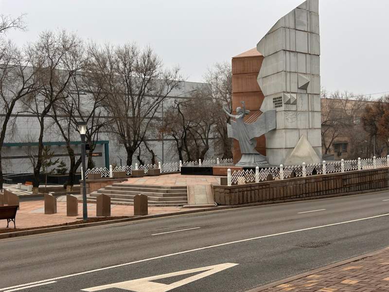 Республика алаңы