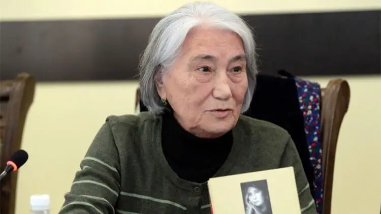 Роза Айтматова