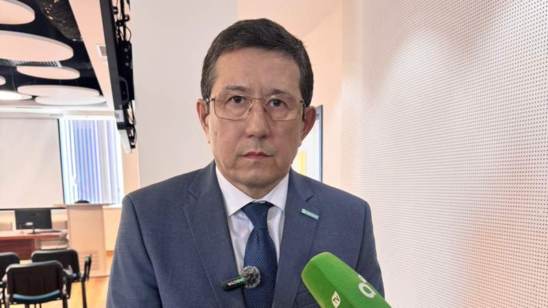 Асхат Сапаров