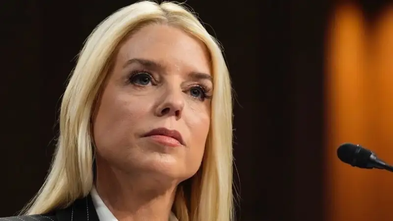 Памела Бонди