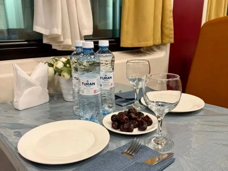 Пойыз, вагон-ресторан