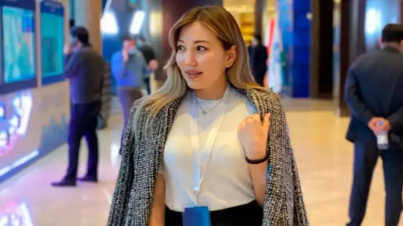 Айнұр Серғазиева