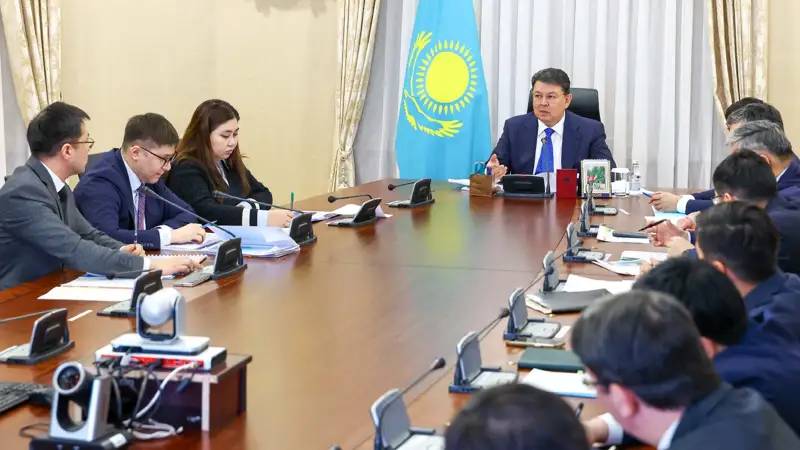 Қанат Бозымбаев