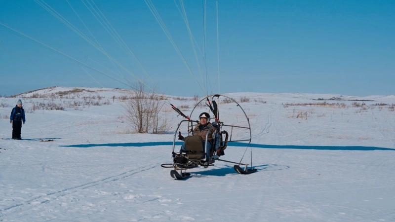 парапланерист Николай