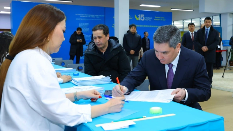 Олжас Бектенов