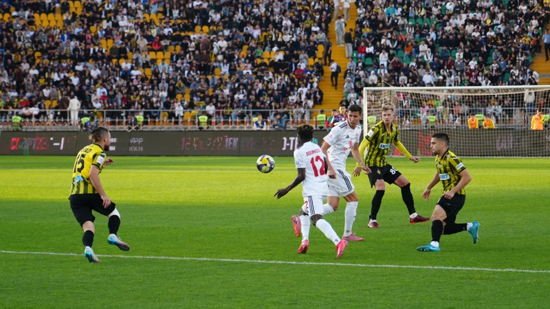 футболшылар