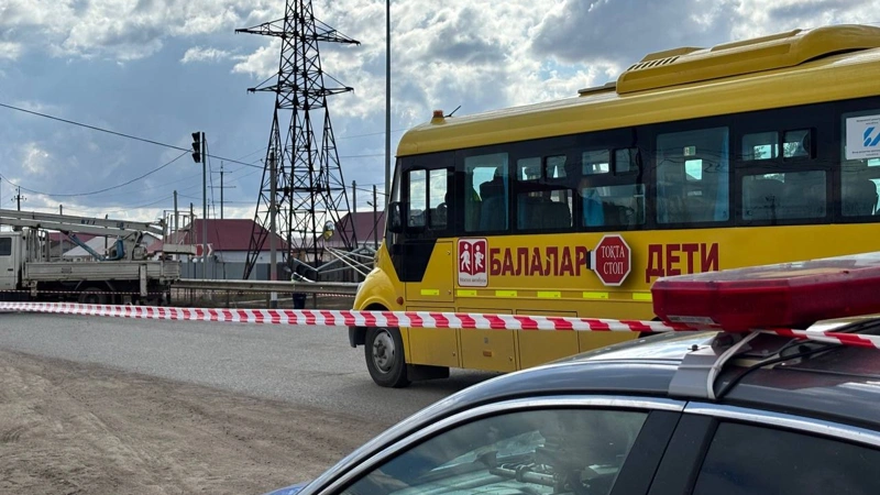 Мектеп автобусы