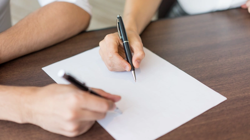 суррогат ана