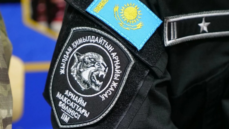 Жылдам қимылдайтын арнайы жасақ қызметкері
