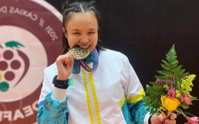 Дина Адамбаева