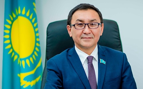 Нұрлан Серғалиев