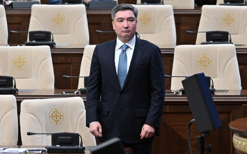 Олжас Бектенов