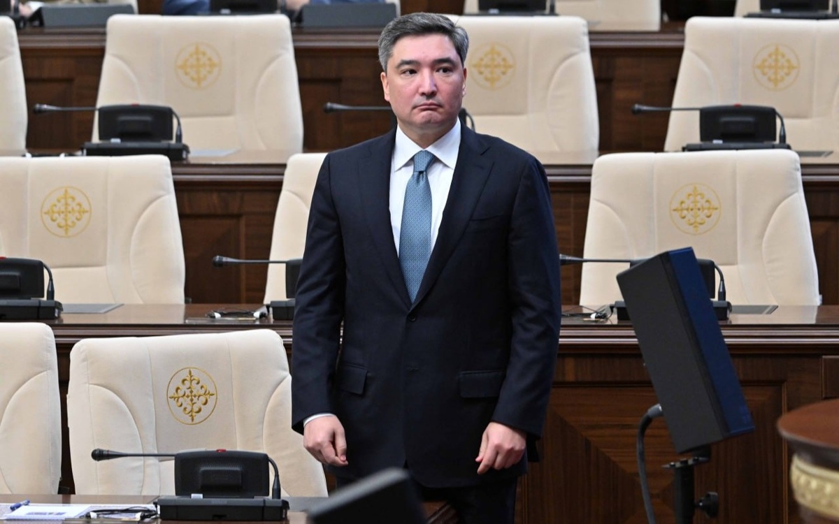 Олжас Бектенов