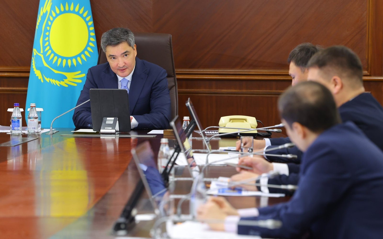 Мұнай өңдеу саласын дамыту мәселелері жөнінде кеңес