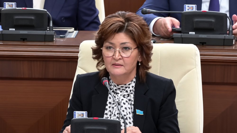 Ляззат Жылқыбаева