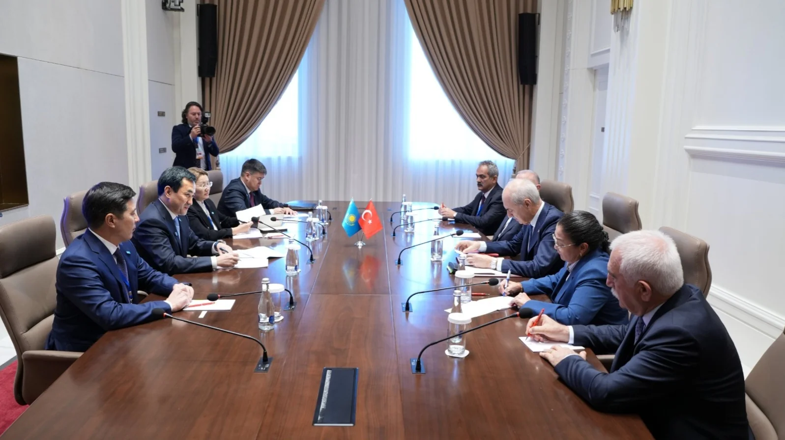 Құрылтайдың баспасөз қызметі